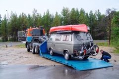 Finnland, Motor läuft nicht mehr. Später stellt sich heraus, dass Wasser im Tank ist.